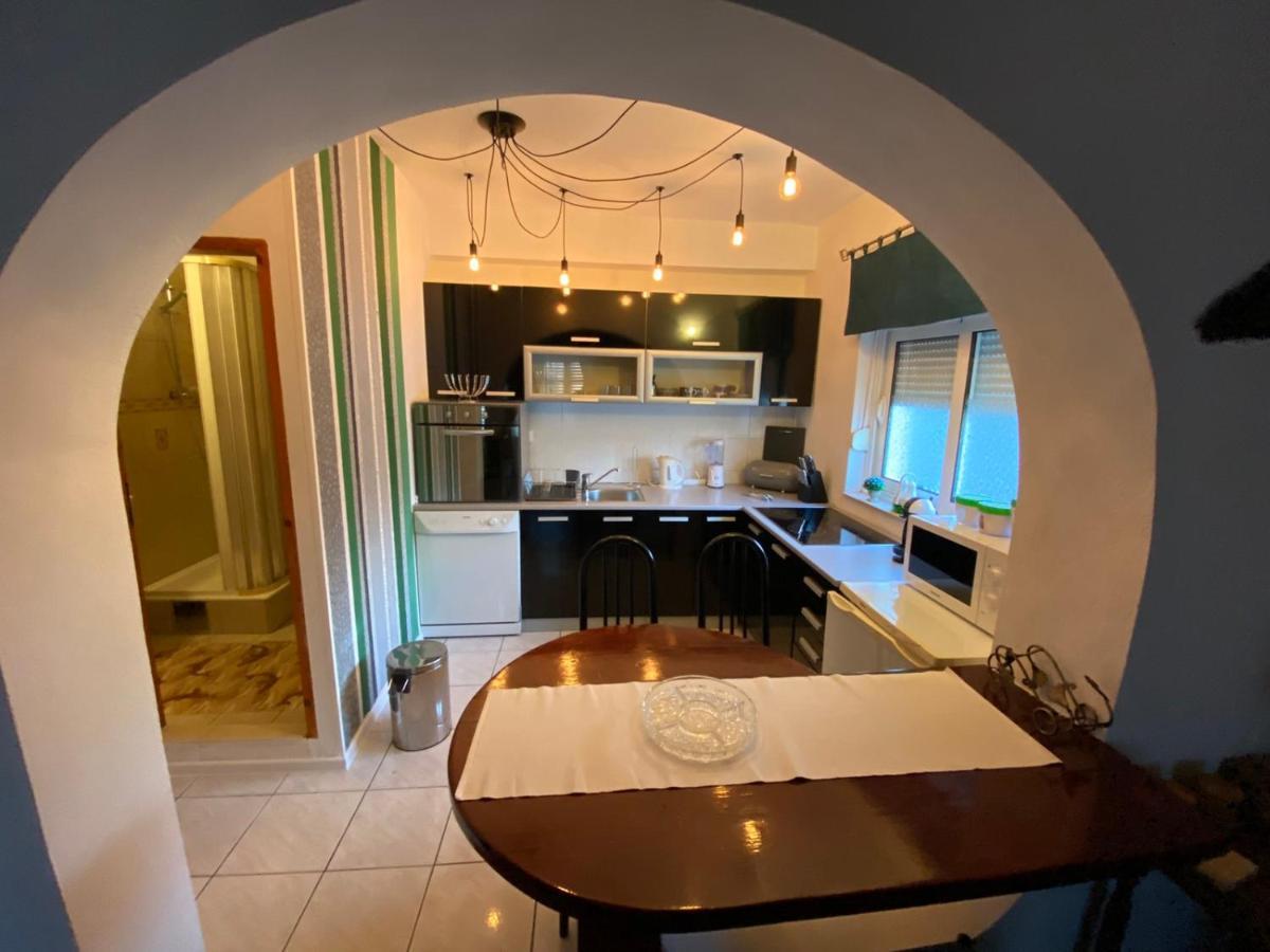 Ferienwohnung Donna Dervis Herceg Novi Exterior foto